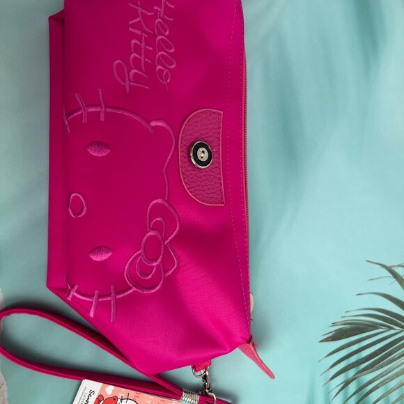 Hello Kitty MAKEUP BAG - Picture 9 of 10